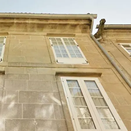 Residencia Universitaria Rey * سانتياغو دي كومبوستيلا