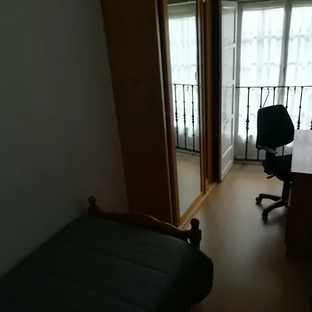 Residencia Universitaria Rey * 산티아고데콤포스텔라